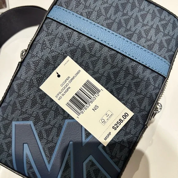 Michael Kors Cooper Medium KORS Logo Sling Pack NWT blue logo/black - Picture 10 of 14